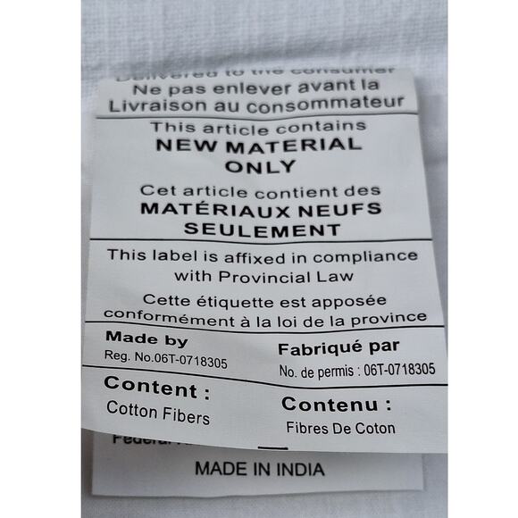 Pottery Barn Candlewick Handcrafted Quilted Cotton Set of 3 White Shams- King - Picture 11 of 14